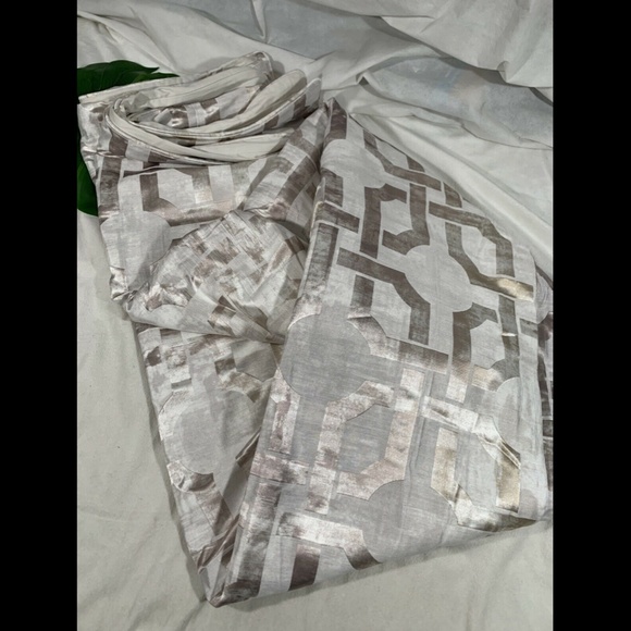 NEW Hotel‎ Collection Fresco Metallic Full/Queen Duvet Cover in Gold #D36 - Picture 1 of 11